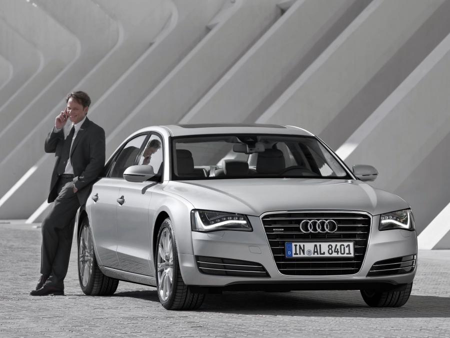 Audi A8 L TFSI Quattro (D4) 2010 года  (WW) (фото 13 из 25)